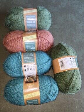 Lot 5 Skeins Caron Dazzleaire